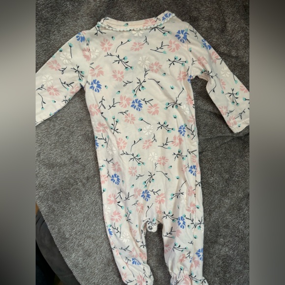 Worn twice and washed but the tag is faded from the wash a little - Picture 2 of 2